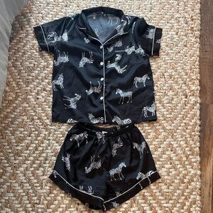 Women’s Zebra Print Pajama Set - Black